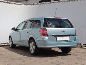 Opel Astra - 2010
