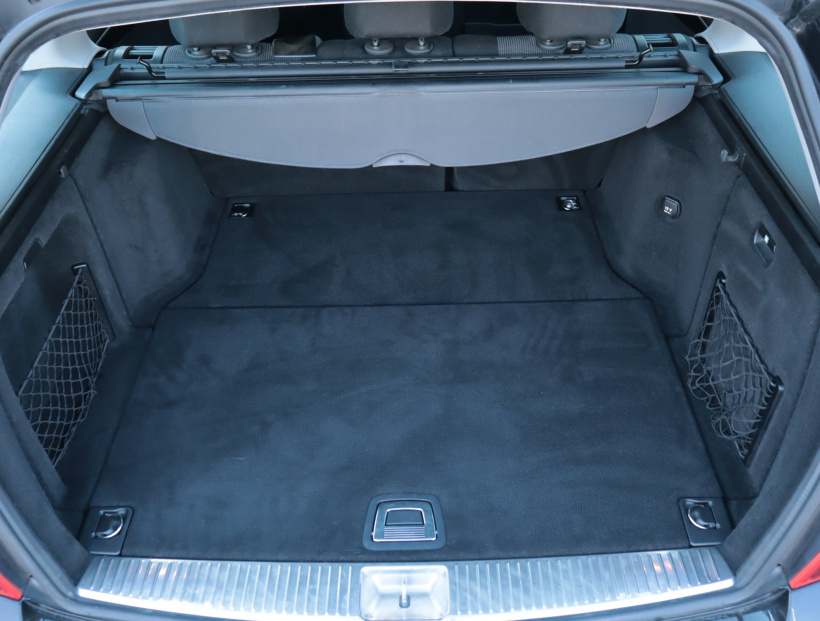 Mercedes-Benz C, 2011
