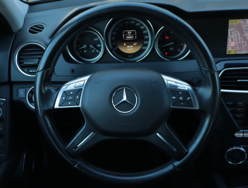 Mercedes-Benz C, 2011