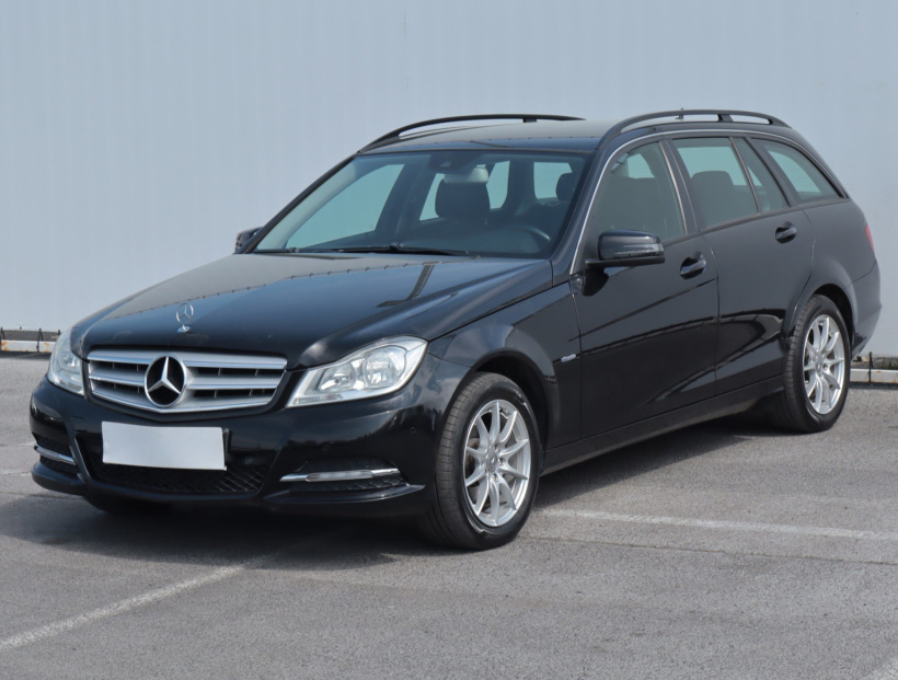 Mercedes-Benz C, 2011