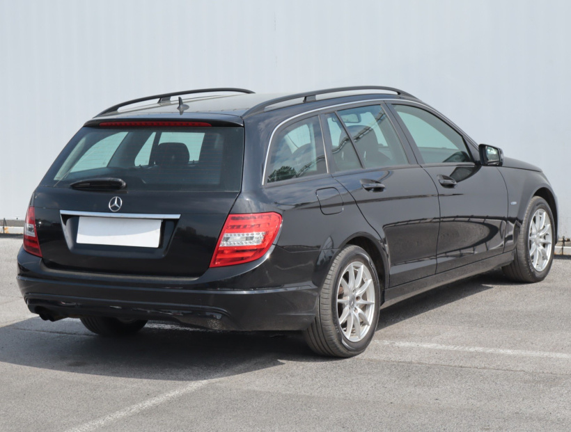 Mercedes-Benz C, 2011