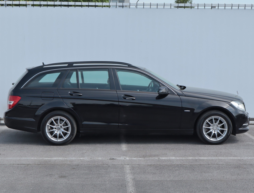 Mercedes-Benz C, 2011