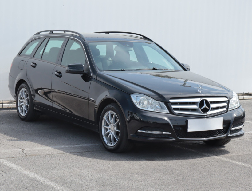 Mercedes-Benz C, 2011