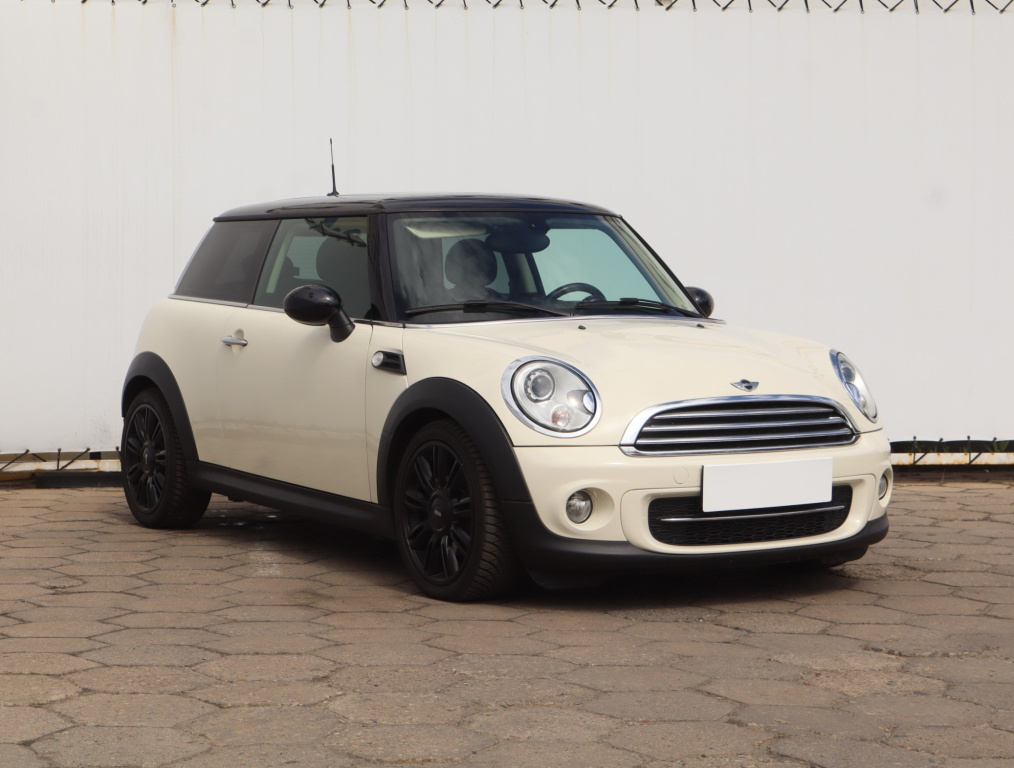 MINI 3-door