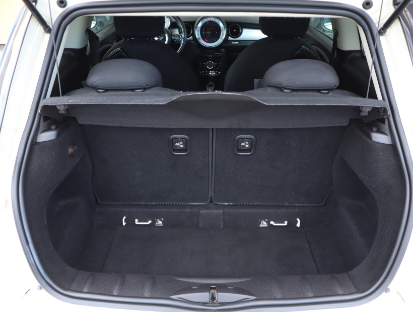 MINI 3-door, 2013