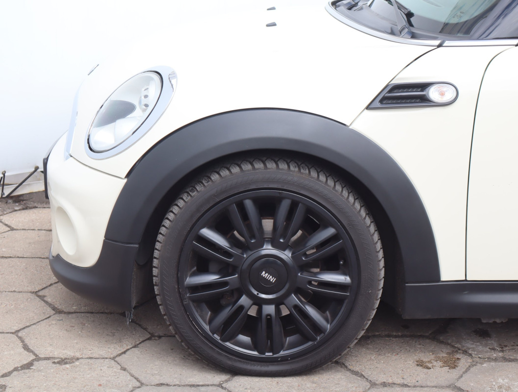MINI 3-door