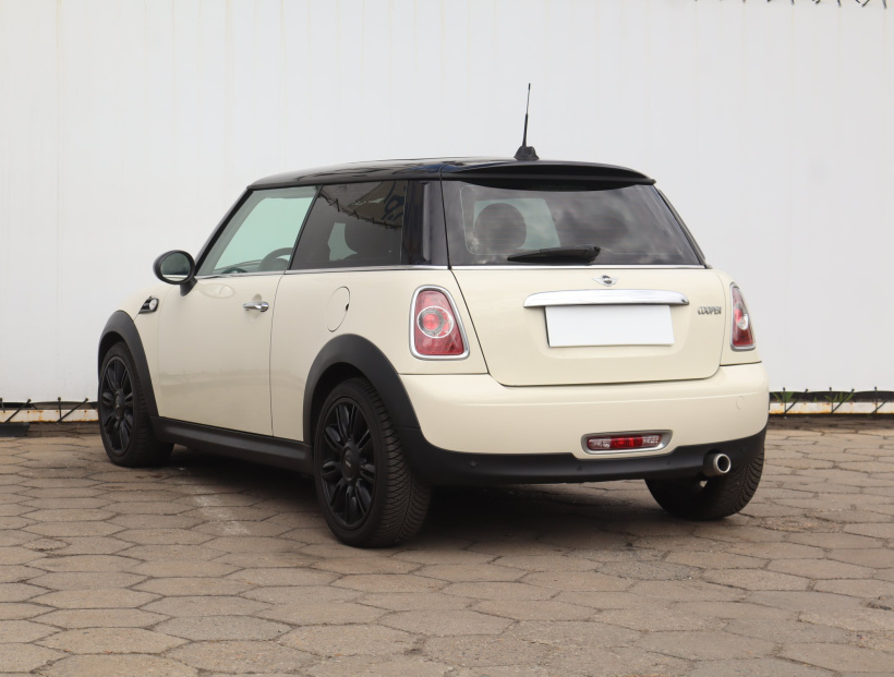 MINI 3-door, 2013