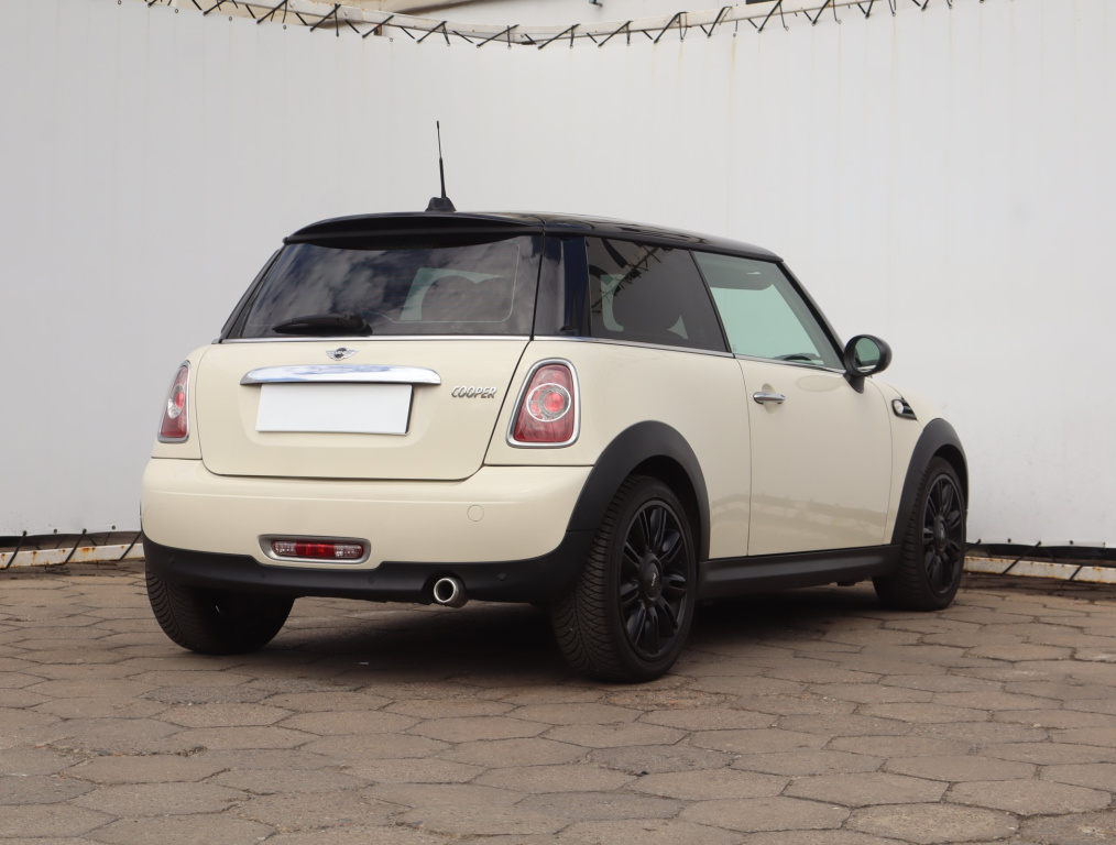 MINI 3-door