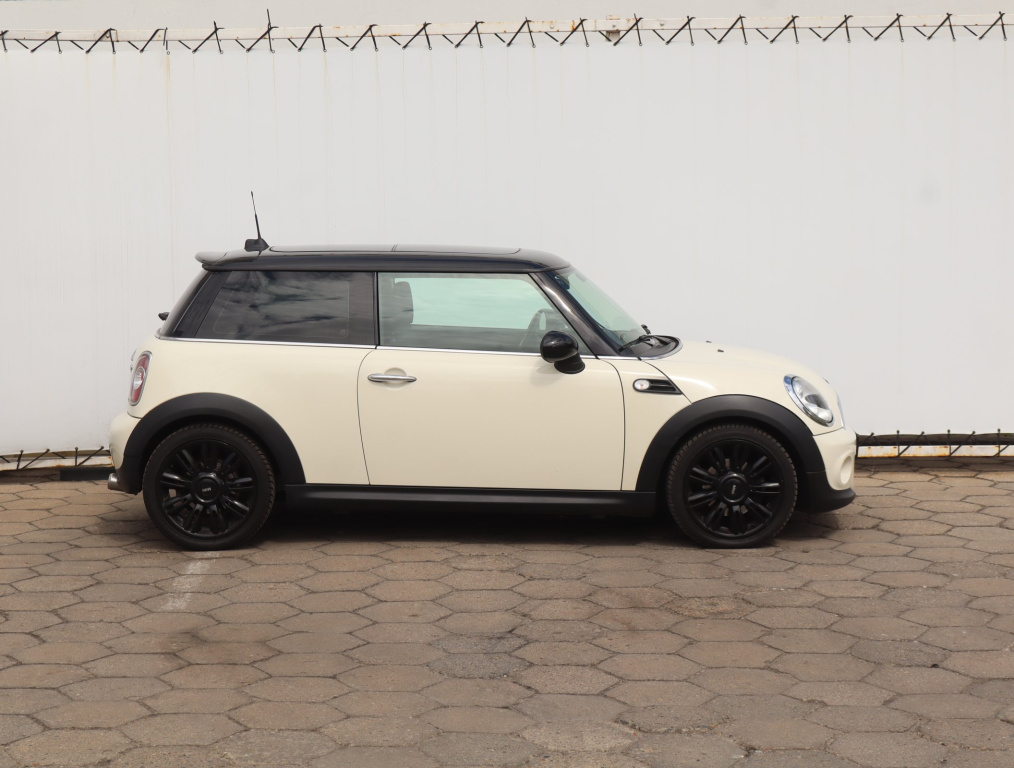 MINI 3-door