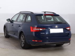 Škoda Superb - 2016