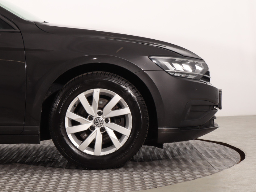 Volkswagen Passat, 2020
