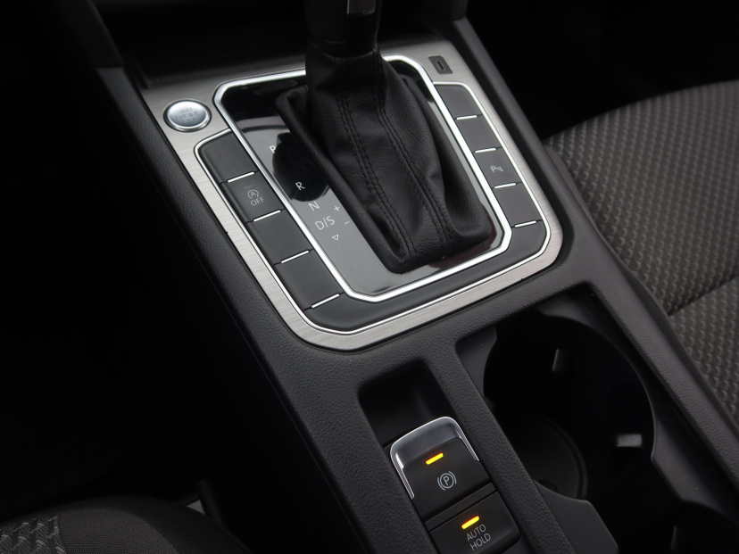 Volkswagen Passat, 2020