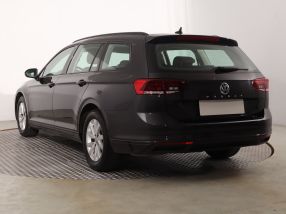 Volkswagen Passat - 2020