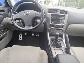 Lexus IS - 2010