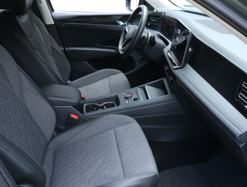 Volkswagen Tiguan, 2024