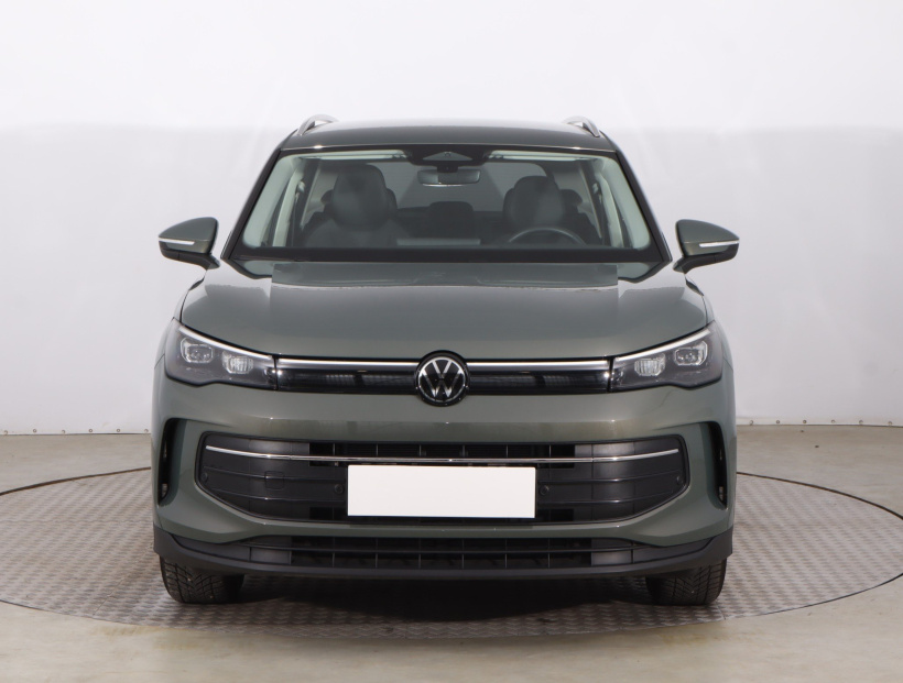 Volkswagen Tiguan, 2024