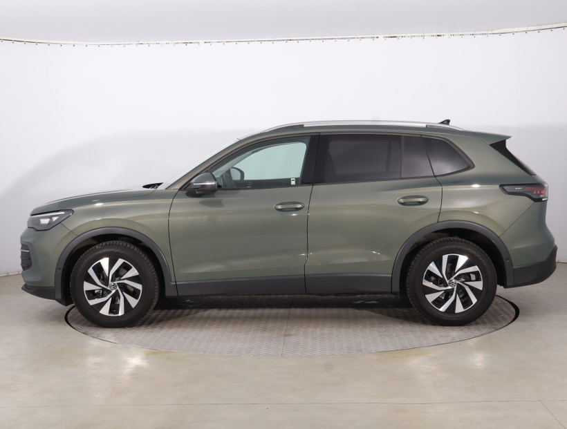 Volkswagen Tiguan, 2024
