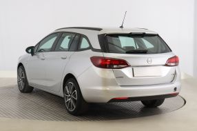 Opel Astra - 2016