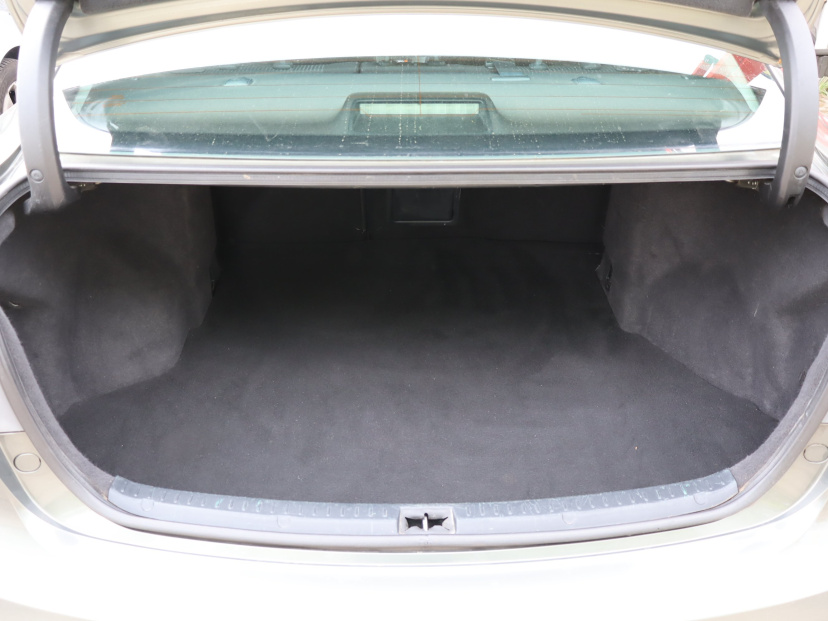 Toyota Avensis, 2010