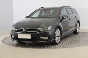 Volkswagen Passat - 2020