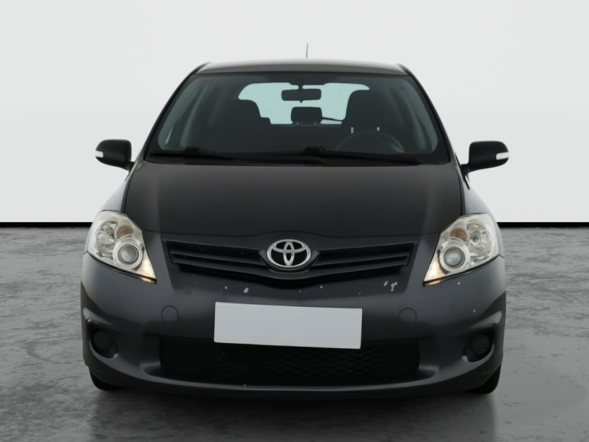 Toyota Auris, 2011