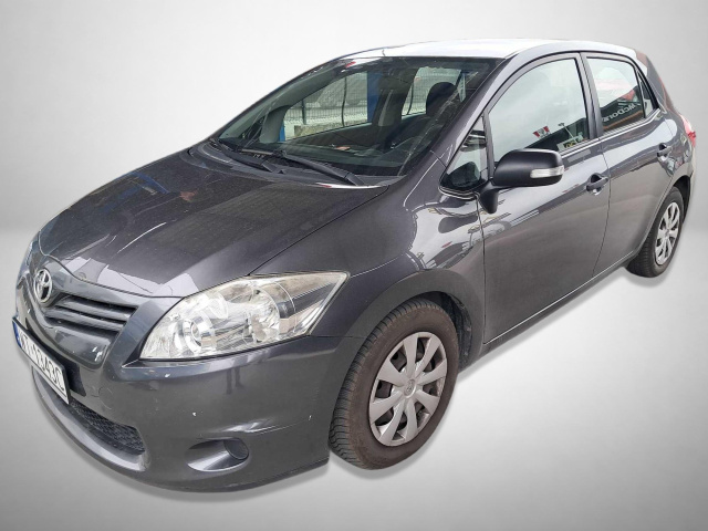 Toyota Auris 2011
