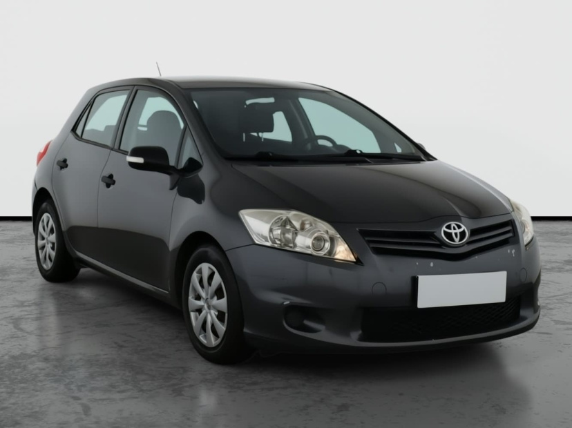 Toyota Auris, 2011