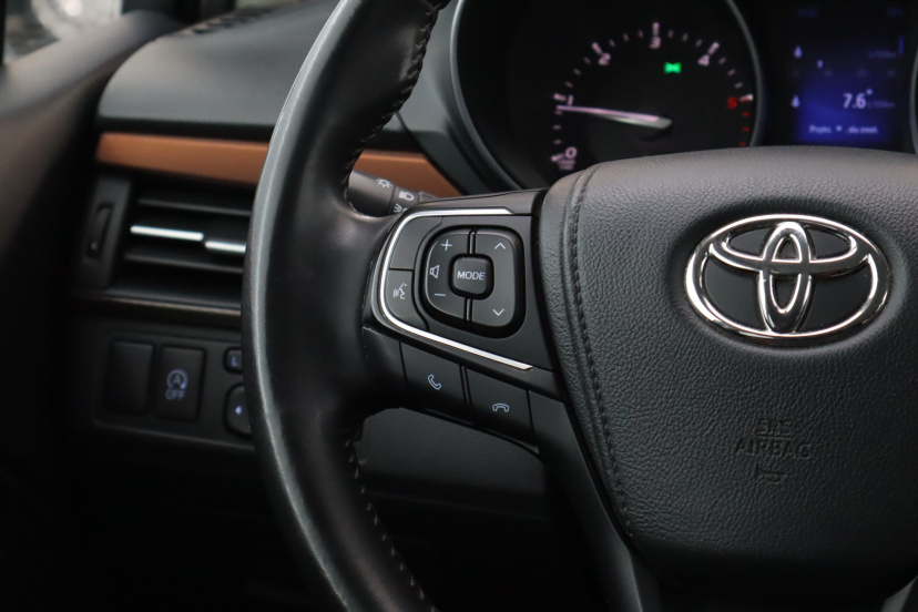 Toyota Avensis, 2015
