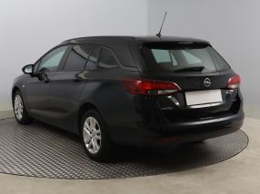 Opel Astra - 2017