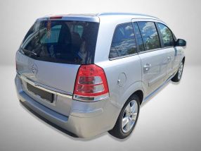 Opel Zafira - 2013