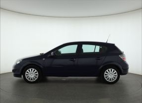 Opel Astra - 2012