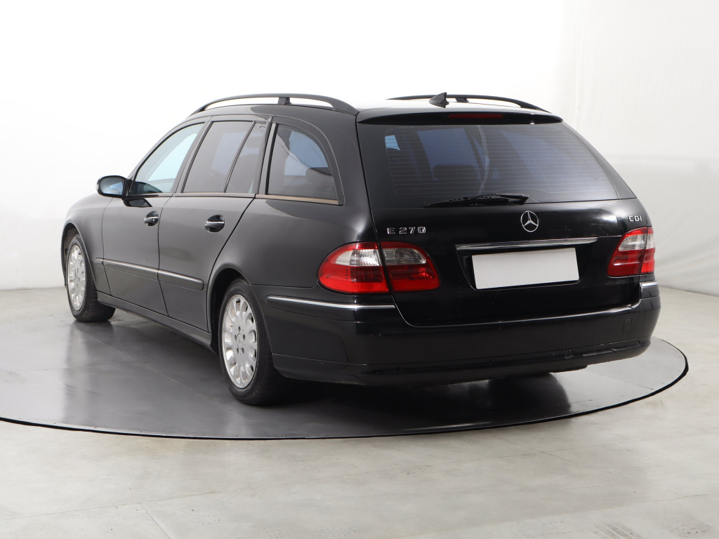 Mercedes-Benz E