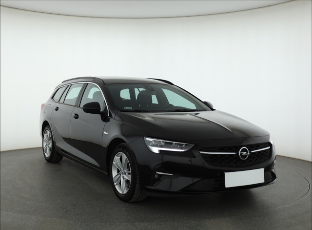 Opel Insignia 2021