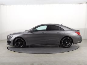 Mercedes-Benz CLA - 2015