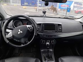 Mitsubishi Lancer - 2010