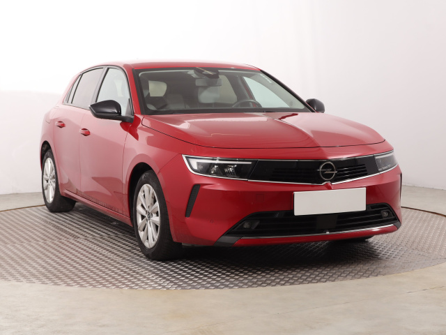 Opel Astra 2023
