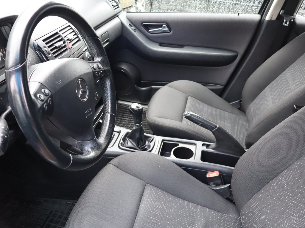 Mercedes-Benz A