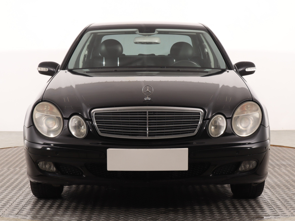 Mercedes-Benz E
