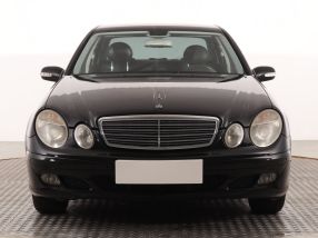 Mercedes-Benz E - 2005