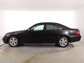 Mercedes-Benz E - 2005