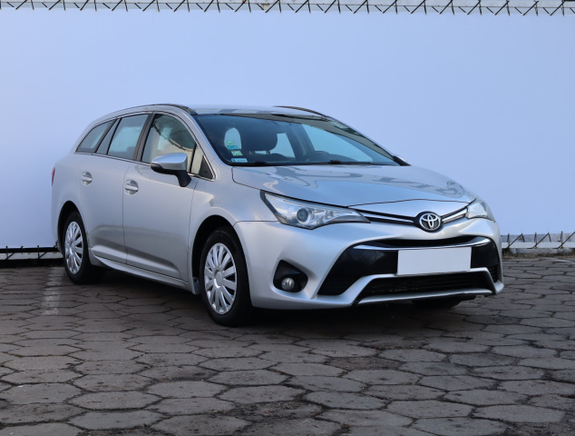 Toyota Avensis 2016