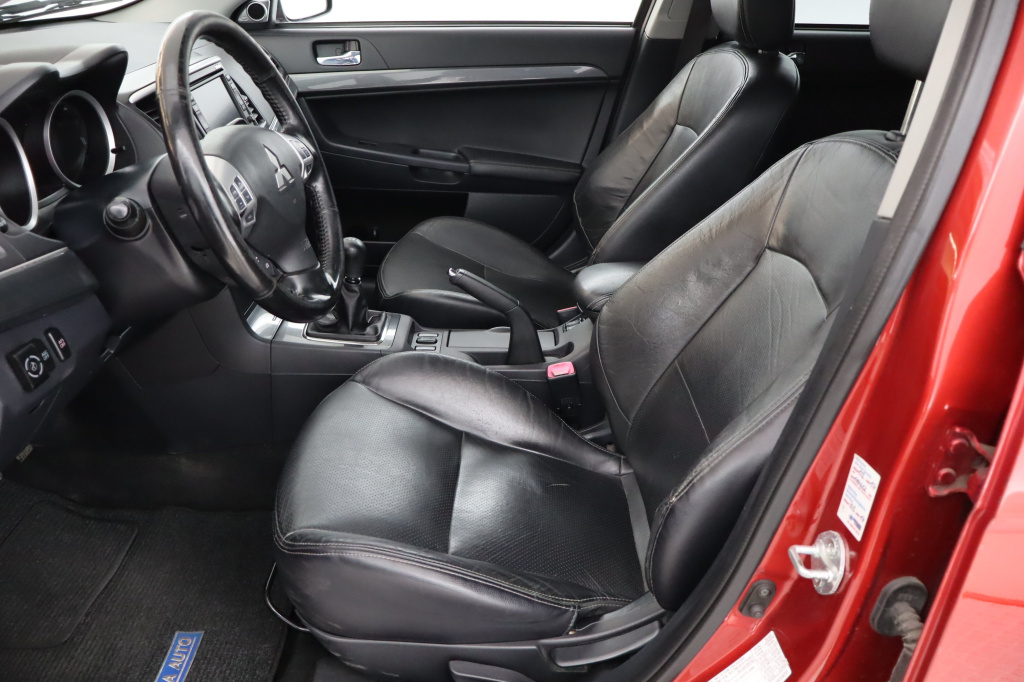 Mitsubishi Lancer