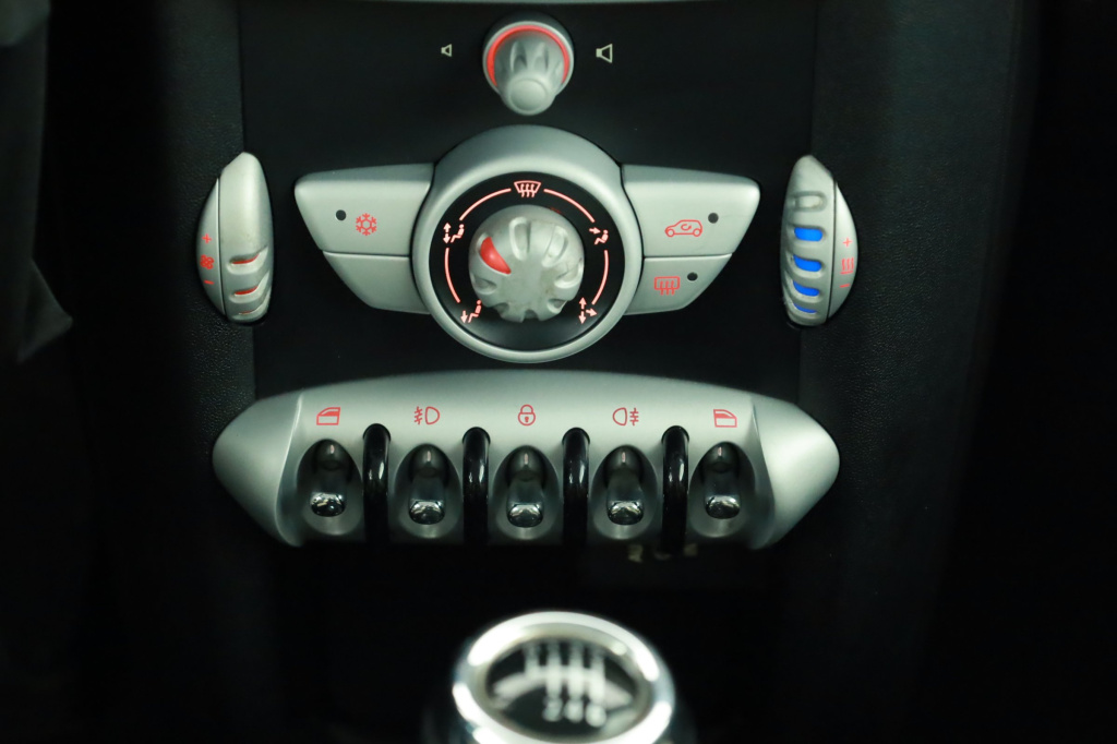 MINI 3-door