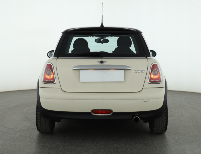 MINI 3-door, 2010