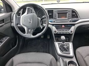 Hyundai Elantra - 2016