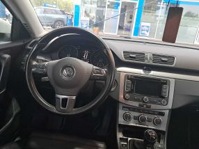 Volkswagen Passat - 2013
