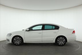 Volkswagen Passat - 2013