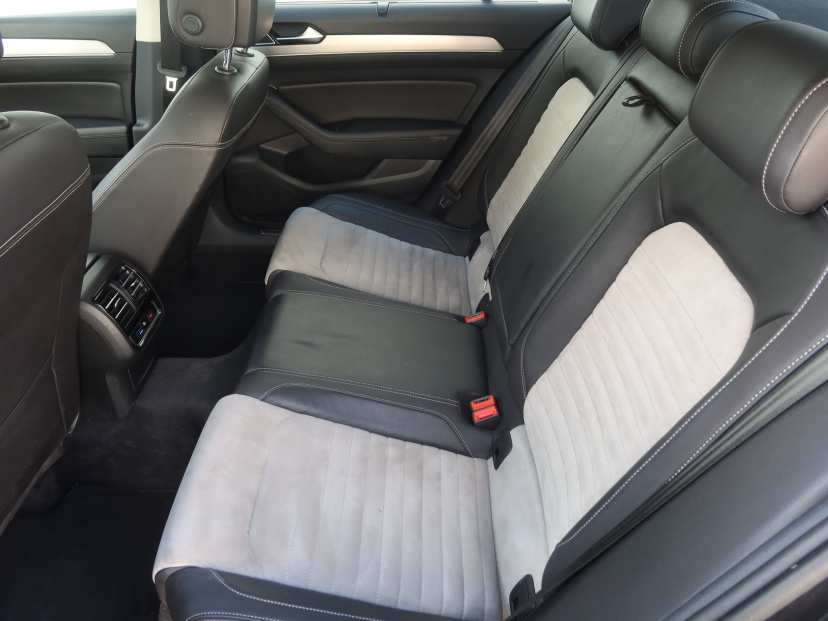 Volkswagen Passat, 2016