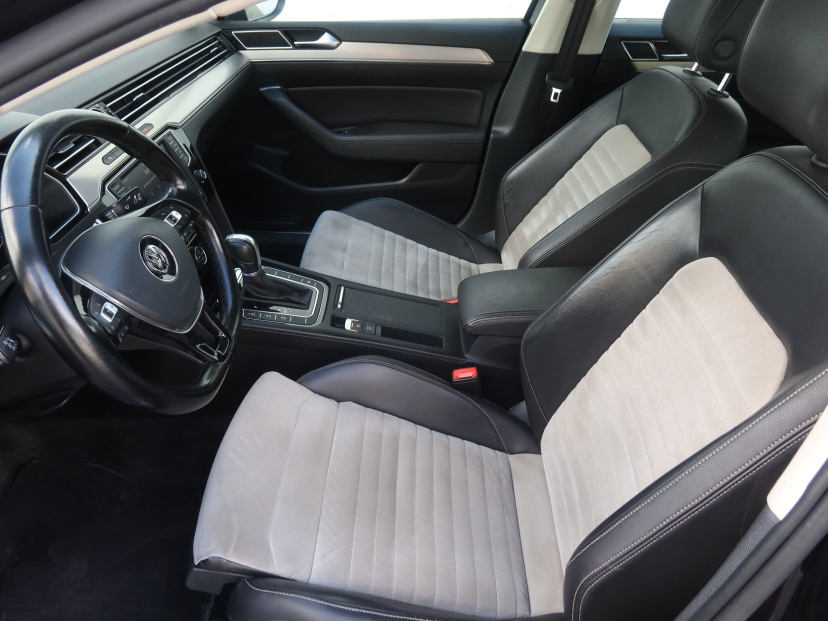 Volkswagen Passat, 2016