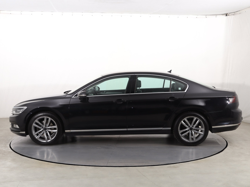 Volkswagen Passat, 2016